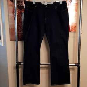 Levi's sz 20  Demi curve boot cut dark wash jeans